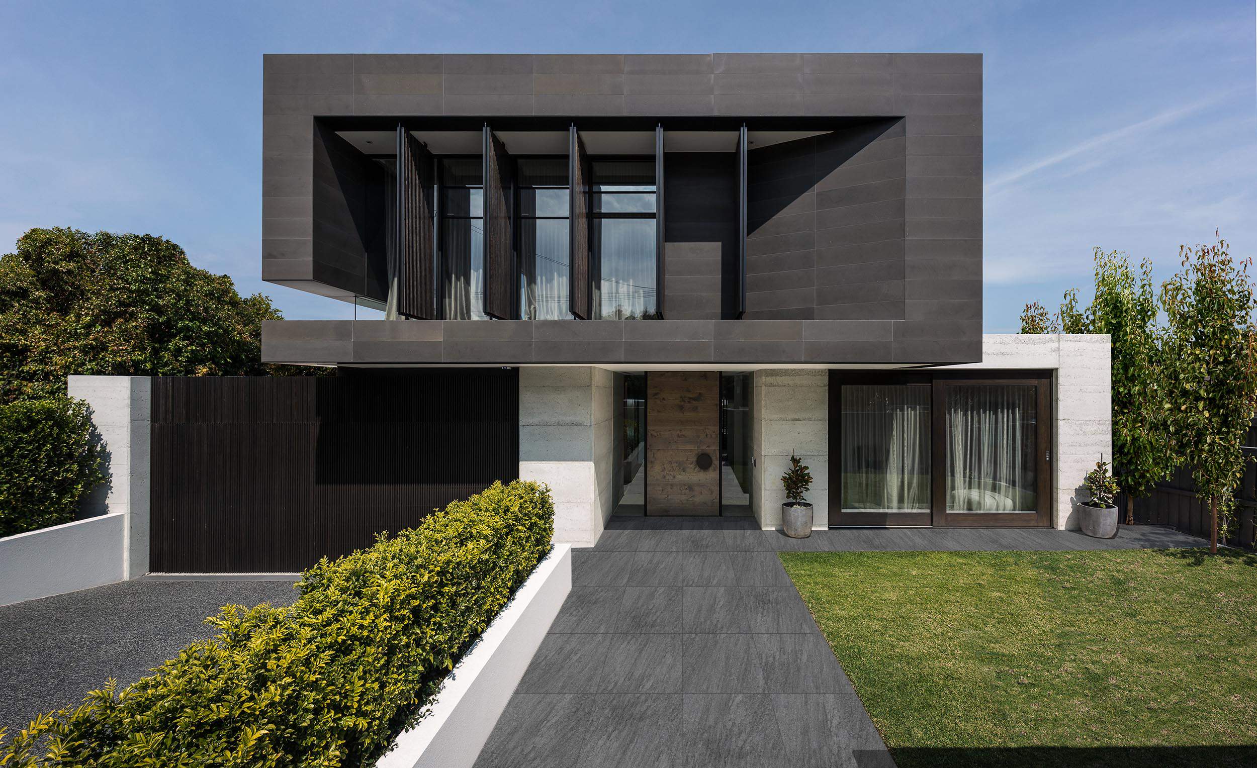 Porcelanato Aderente Campania Slate 72x72 Delta - Imagem 2